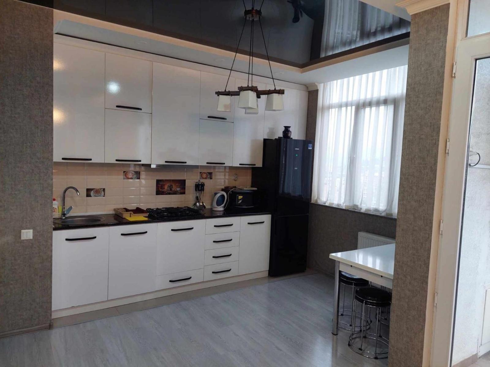 Apartment Abuseridze 5A บาทูมิ ภายนอก รูปภาพ